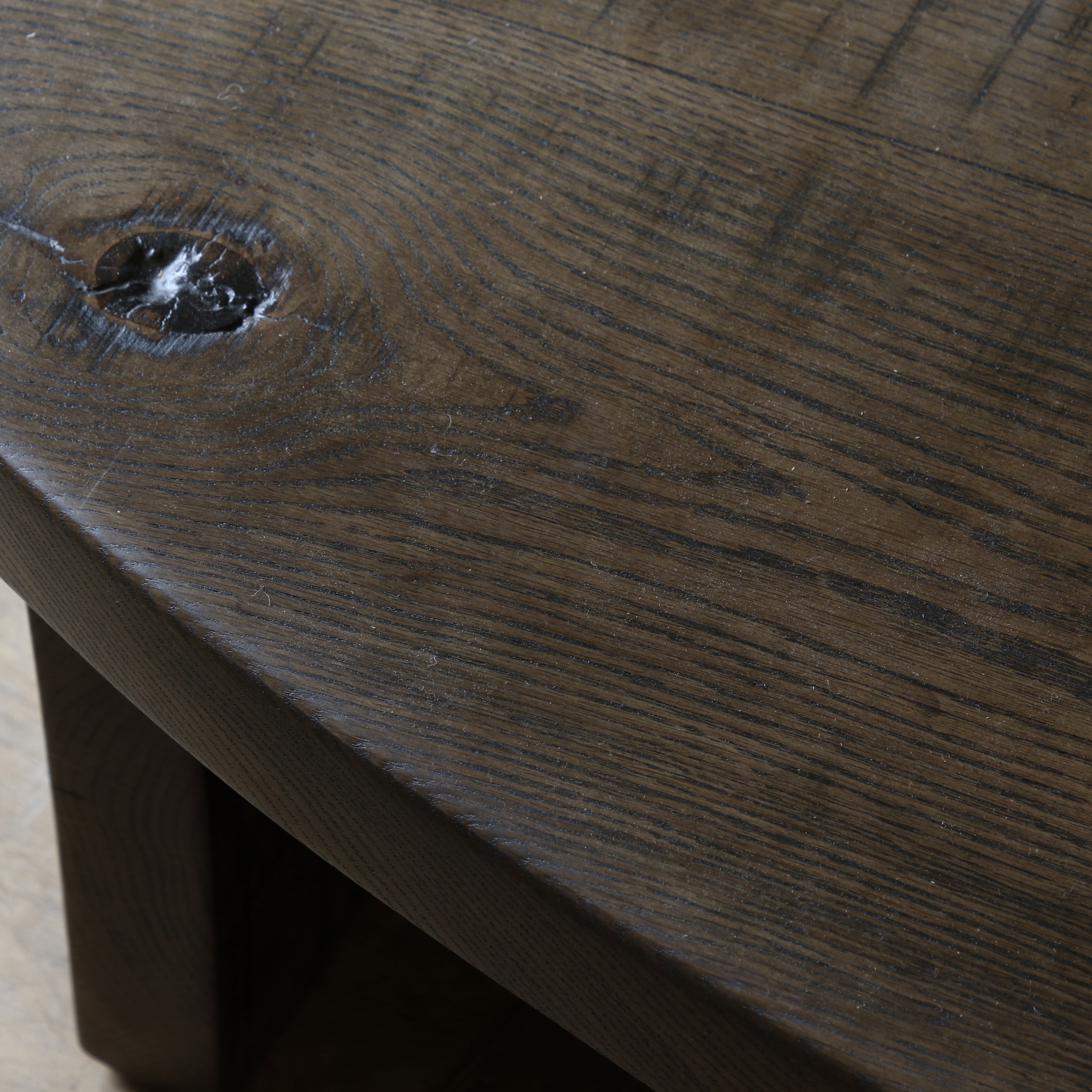 Wabi Sabi in Oval // JS Editions